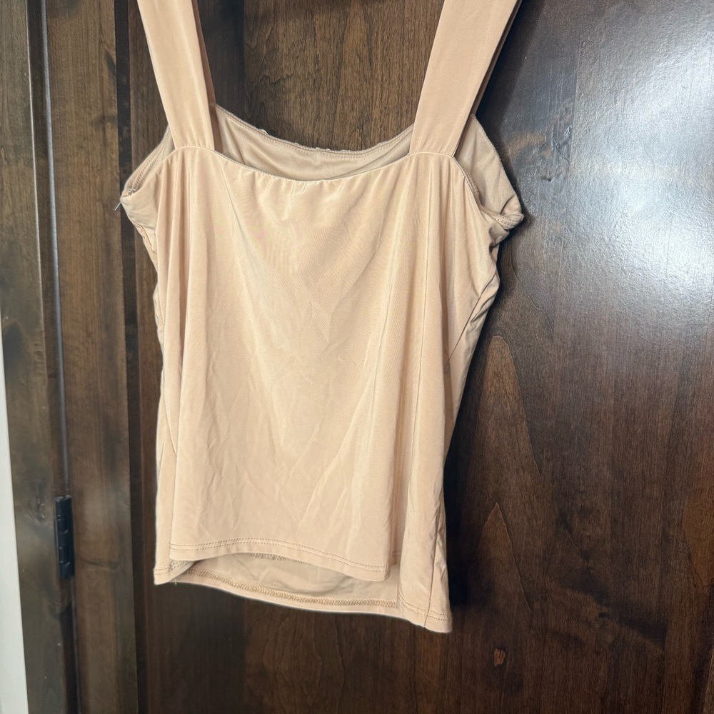 21 Saints NWT Women's Cream Sleeveless Top feminine wide straps straight neck L - Picture 5 of 7
